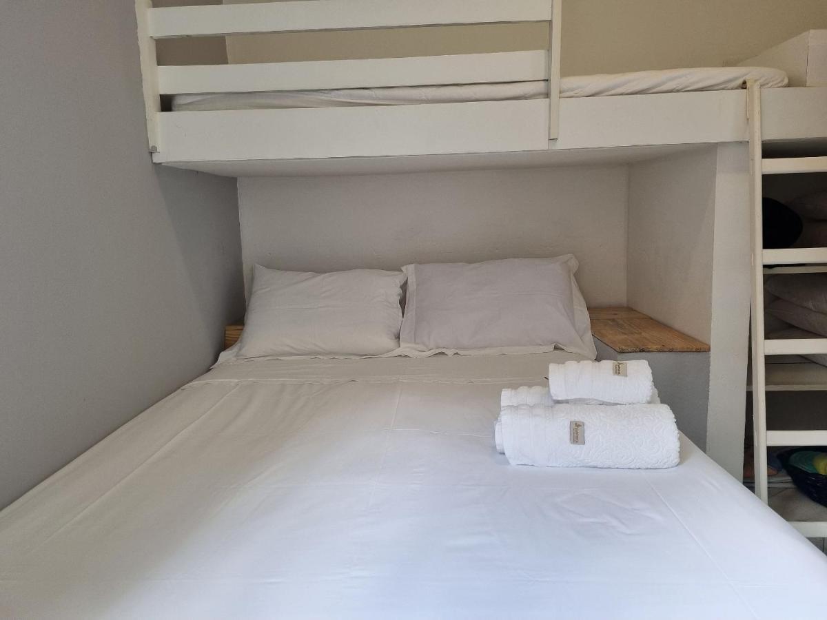 Casas Com Jacuzzi E Churrasqueira A 500 Metros Da Praia Do Pereque Na 伊利亚贝拉 外观 照片